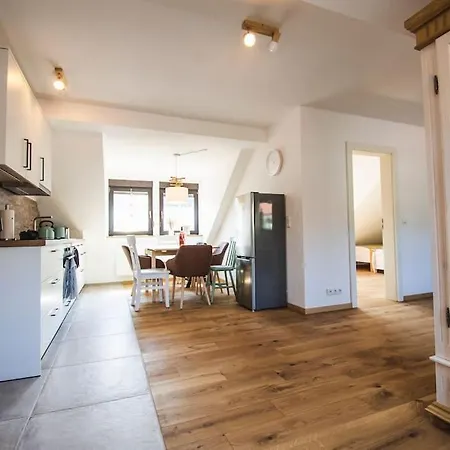 Ueber Den Daechern Apartament